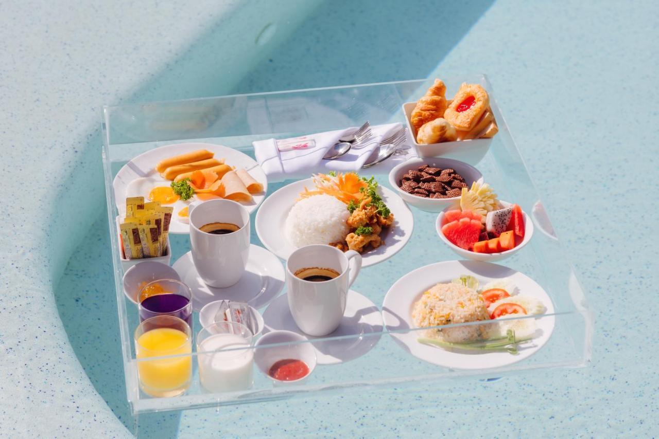 Seabed Grand Hotel Phuket - Sha Extra Plus Exterior photo A typical inflight meal