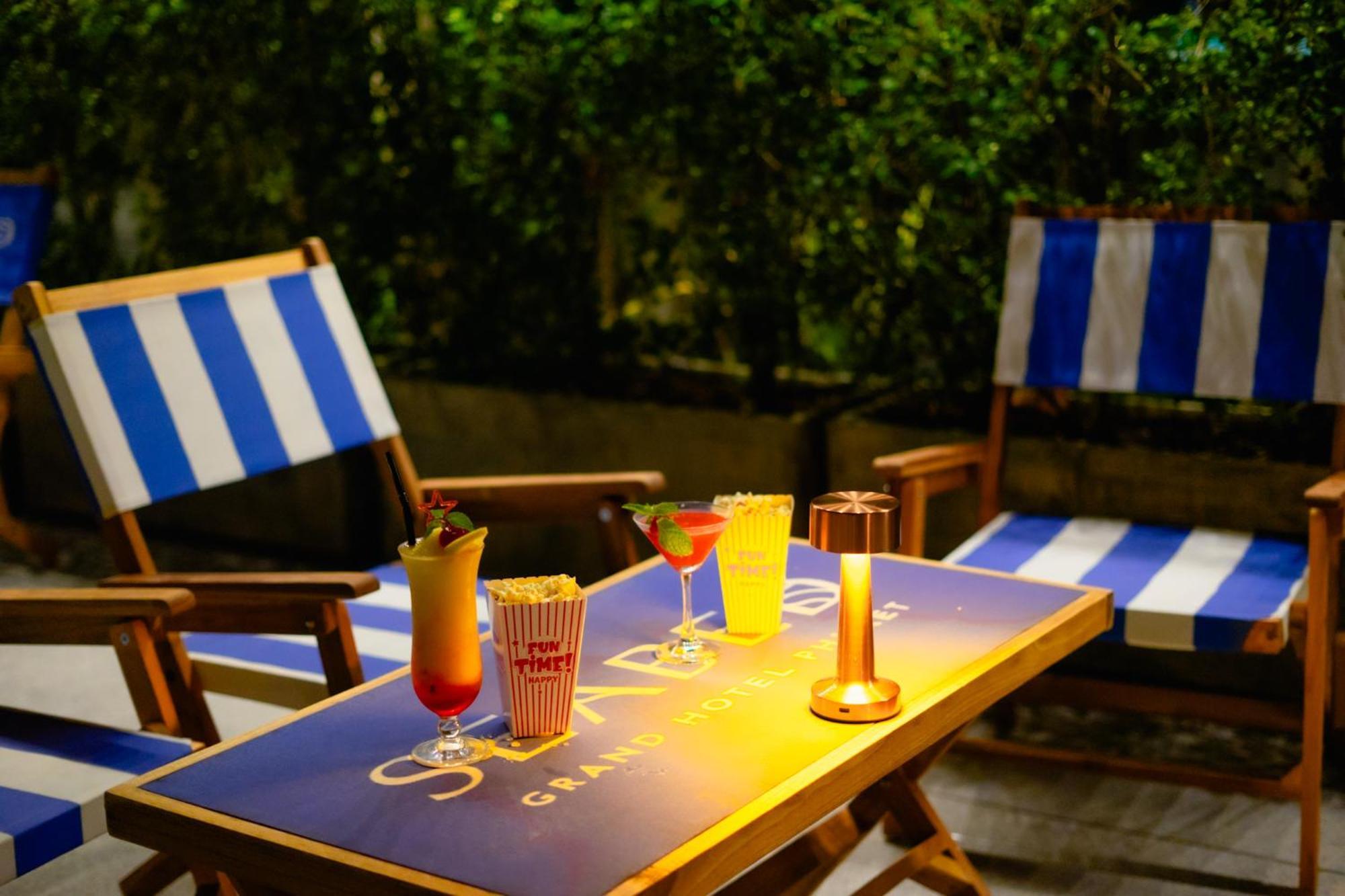 Seabed Grand Hotel Phuket - Sha Extra Plus Exterior photo The 29 Bar